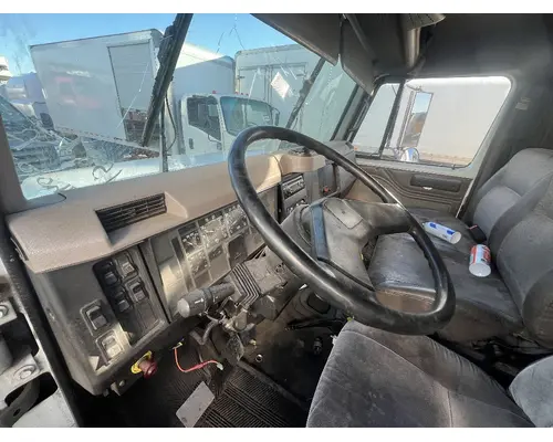 INTERNATIONAL 4700 Dash Assembly