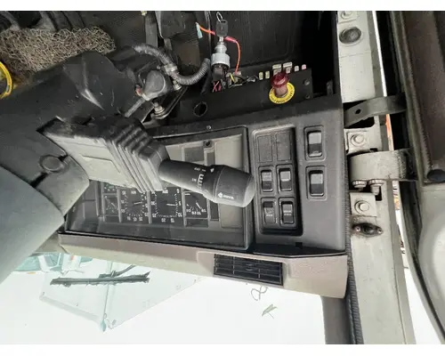 INTERNATIONAL 4700 Dash Assembly