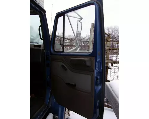 INTERNATIONAL 4700 Door Assembly, Front