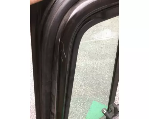 INTERNATIONAL 4700 Door Assembly, Front