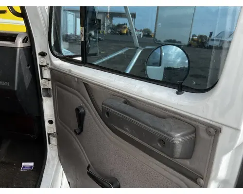 INTERNATIONAL 4700 Door Assembly, Front
