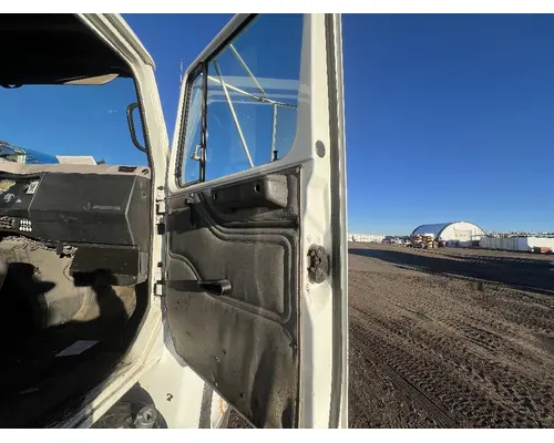 INTERNATIONAL 4700 Door Assembly, Front