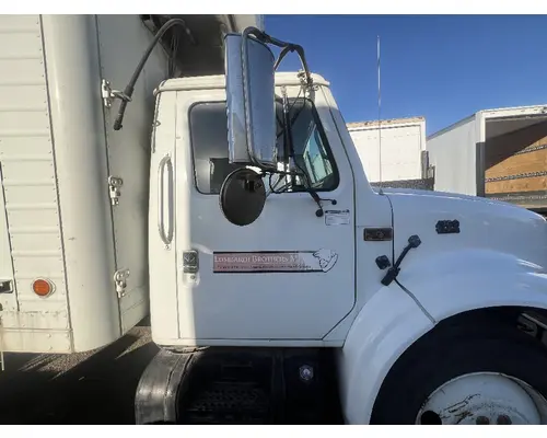 INTERNATIONAL 4700 Door Assembly, Front