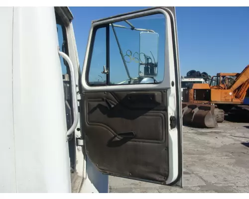 INTERNATIONAL 4700 Door Assembly, Front