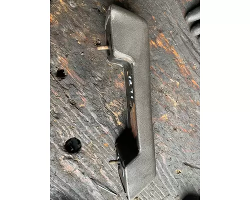 INTERNATIONAL 4700 Door Handle