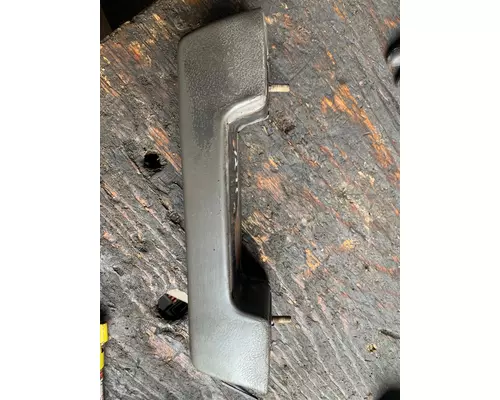 INTERNATIONAL 4700 Door Handle