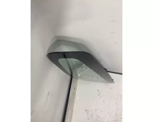 INTERNATIONAL 4700 Door Vent Glass