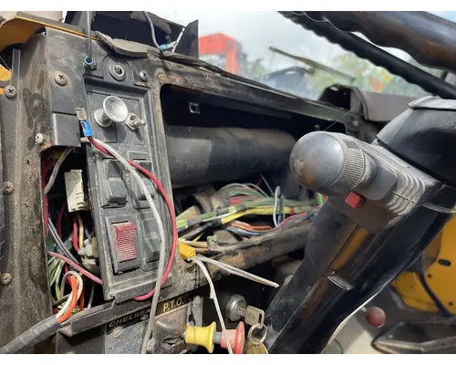 INTERNATIONAL 4700 Export Vehicle