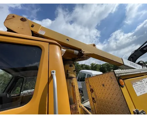 INTERNATIONAL 4700 Export Vehicle