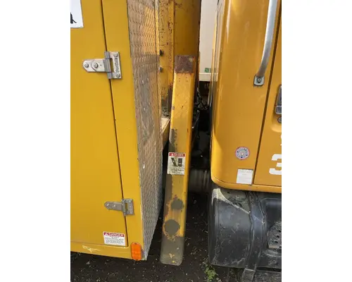 INTERNATIONAL 4700 Export Vehicle