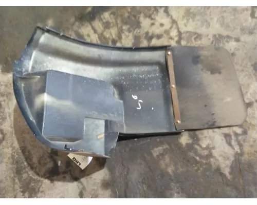 INTERNATIONAL 4700 FENDER EXTENSION