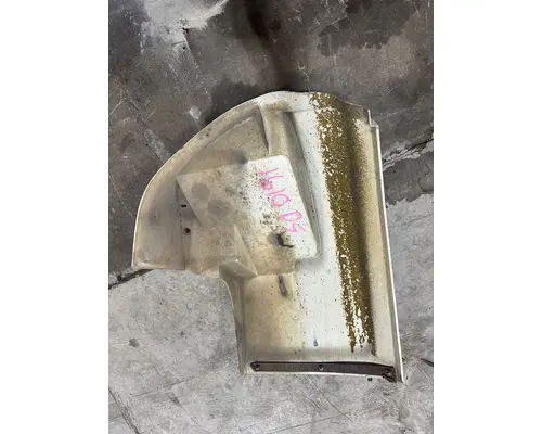 INTERNATIONAL 4700 Fender Extension