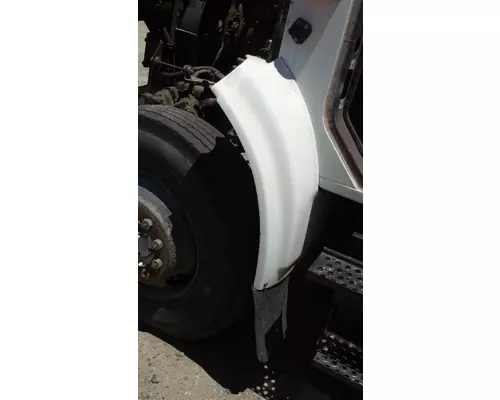 INTERNATIONAL 4700 Fender Extension