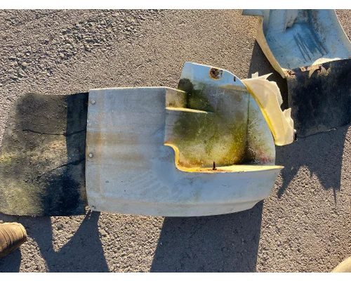 INTERNATIONAL 4700 Fender Extension