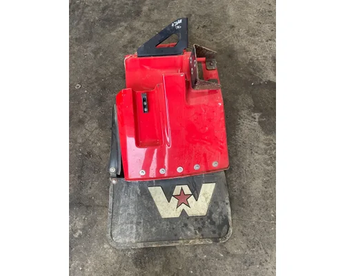 INTERNATIONAL 4700 Fender Extension