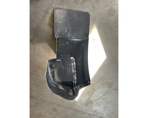 INTERNATIONAL 4700 Fender Extension