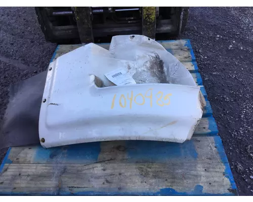 INTERNATIONAL 4700 Fender Extension