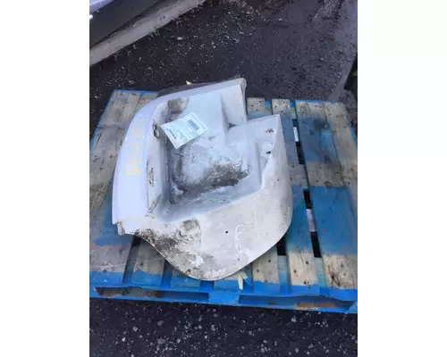 INTERNATIONAL 4700 Fender Extension
