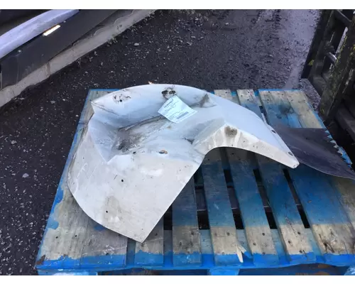 INTERNATIONAL 4700 Fender Extension