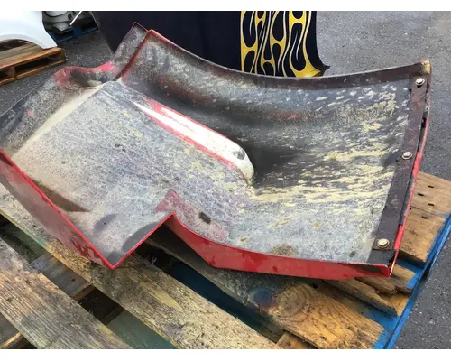 INTERNATIONAL 4700 Fender Extension