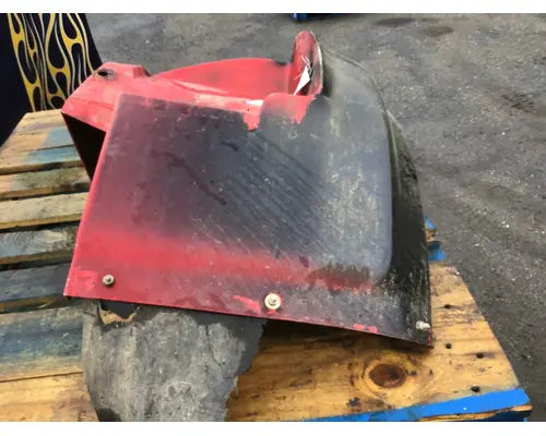 INTERNATIONAL 4700 Fender Extension