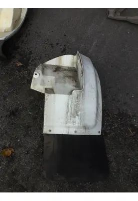 INTERNATIONAL 4700 Fender Extension