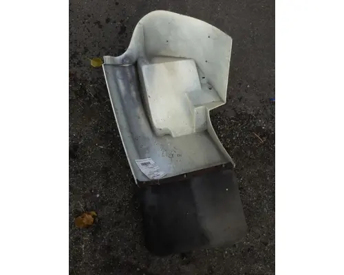 INTERNATIONAL 4700 Fender Extension