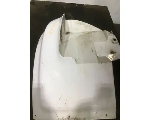 INTERNATIONAL 4700 Fender Extension