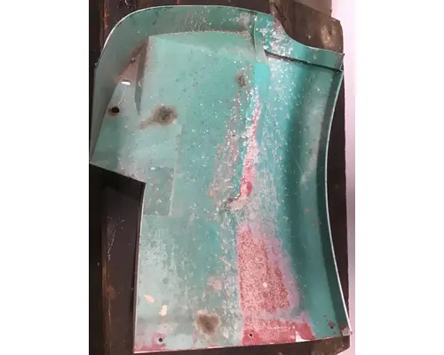 INTERNATIONAL 4700 Fender Extension