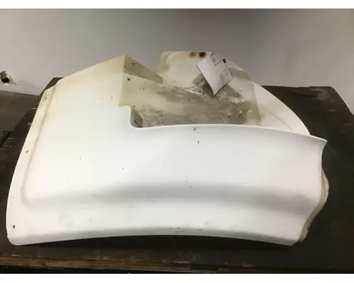 INTERNATIONAL 4700 Fender Extension