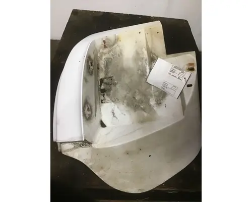 INTERNATIONAL 4700 Fender Extension