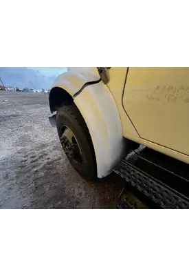 INTERNATIONAL 4700 Fender Extension