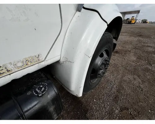 INTERNATIONAL 4700 Fender Extension