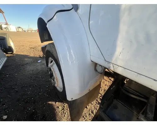 INTERNATIONAL 4700 Fender Extension