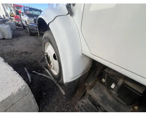 INTERNATIONAL 4700 Fender Extension