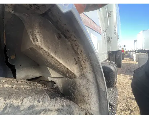 INTERNATIONAL 4700 Fender Extension