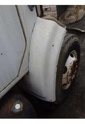 INTERNATIONAL 4700 Fender Extension