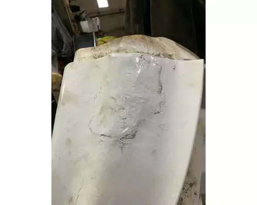 INTERNATIONAL 4700 Fender