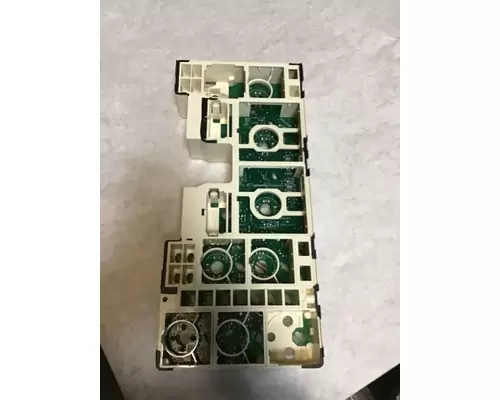 INTERNATIONAL 4700 Gauge Cluster