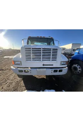 INTERNATIONAL 4700 Grille
