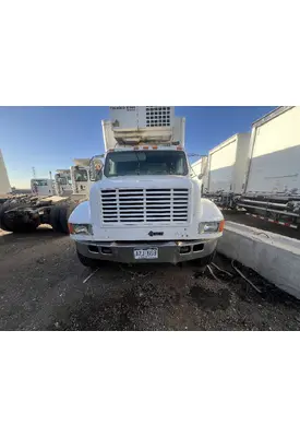 INTERNATIONAL 4700 Grille