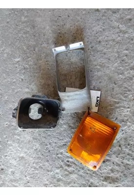 INTERNATIONAL 4700 HEADLAMP ASSEMBLY