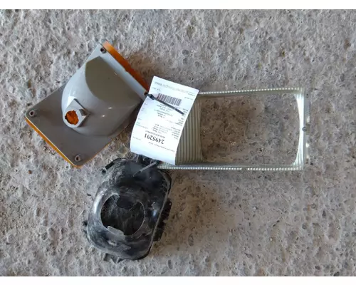 INTERNATIONAL 4700 HEADLAMP ASSEMBLY