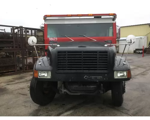 INTERNATIONAL 4700 HOOD