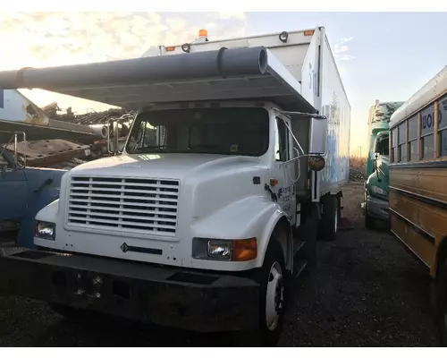 INTERNATIONAL 4700 Hood