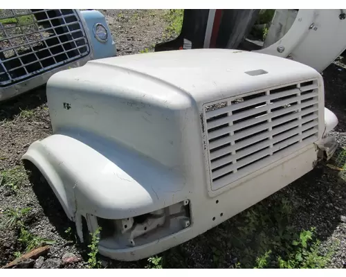 INTERNATIONAL 4700 Hood