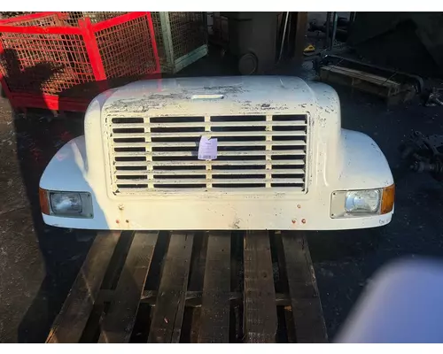INTERNATIONAL 4700 Hood