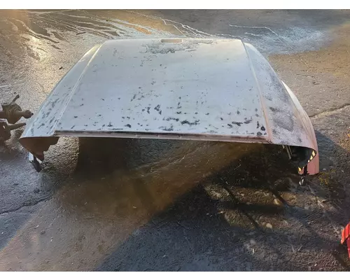 INTERNATIONAL 4700 Hood