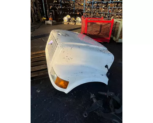 INTERNATIONAL 4700 Hood