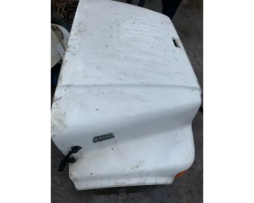 INTERNATIONAL 4700 Hood
